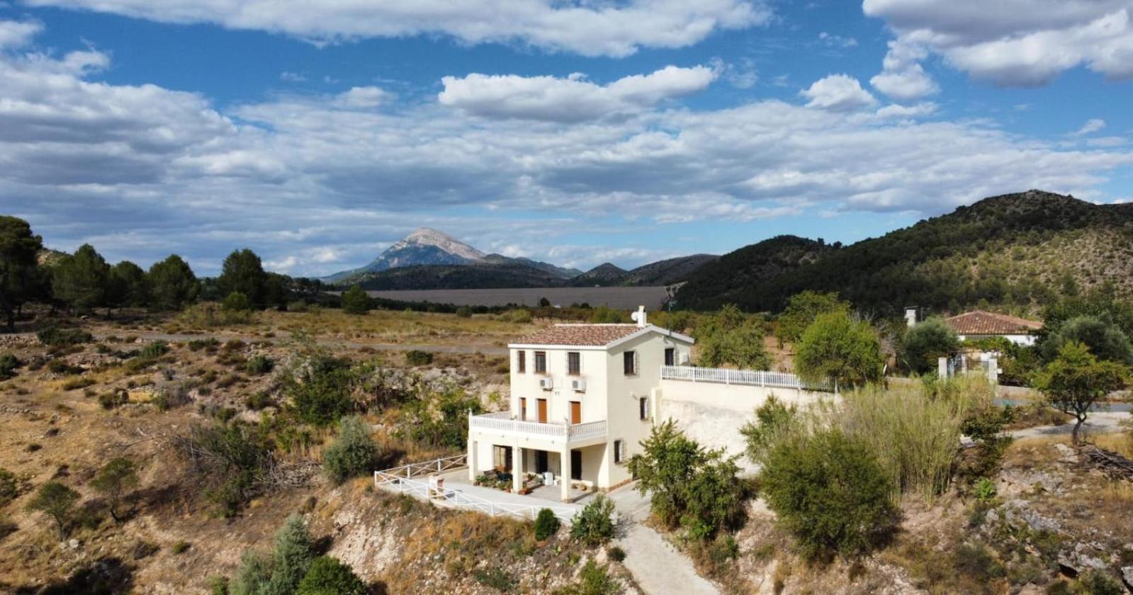 Huéscar Vivienda Rural Embalse San Clemente旅馆 外观 照片